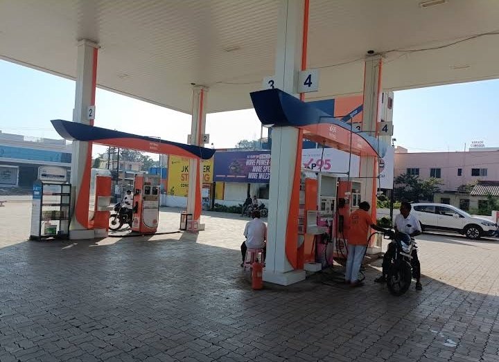 Siddha BHavani Indian oil petrol pump
